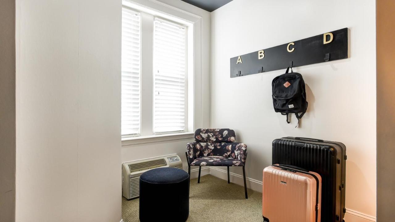 Dupont Circle Embassy Inn By Found Washington Exterior foto